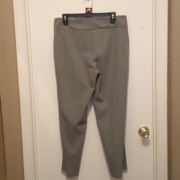 INVESTMENTS Petites Dress Business Slacks/Pants Gray Pull-On Stretch -Size 10P S - Picture 4 of 6